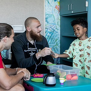 Republic FC players visiting pediatric patients