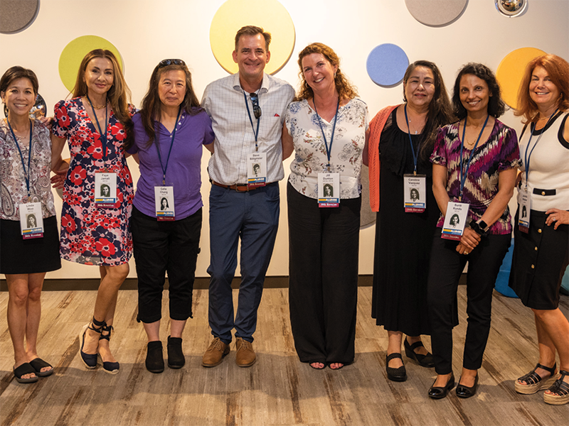 Class of ’93 members Linda Woo, Faye Jamali, Celia Chang, Steve Billigmeier, Jill Dunton, Carolina Vazquez, Suriti Kundu, and Janette Walker at the Alumni Welcome.