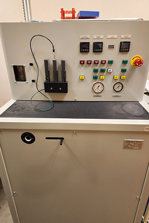 High Pressure Freezer