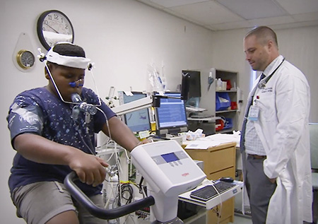 Exercise lab, patient with Dr. Yoni Dayan