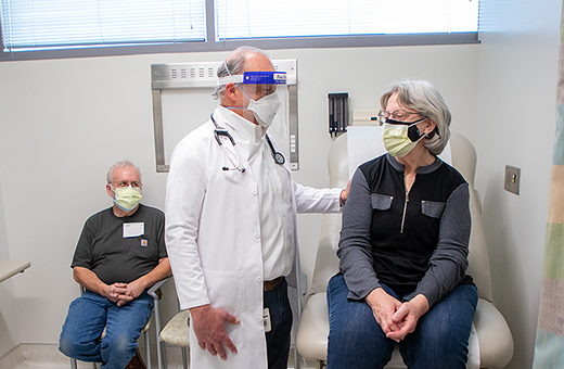 Doctor talking to a female patient