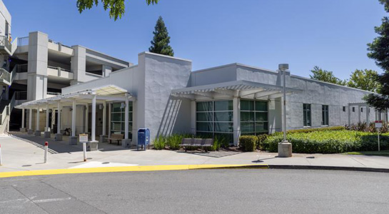Exterior of the UC Davis Health Same Day Surgery Center