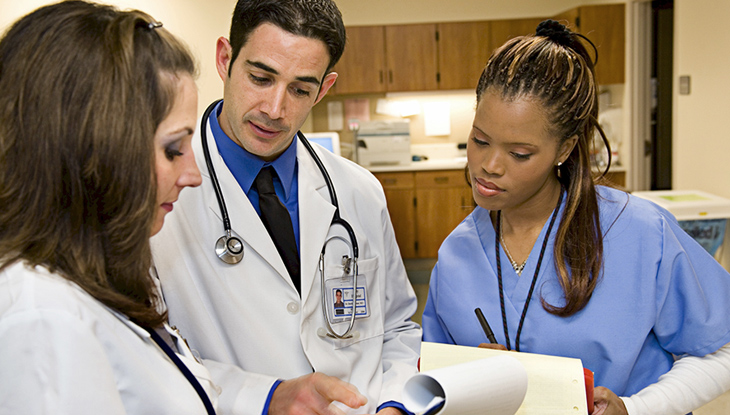 doctors working together