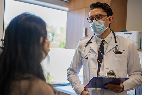 A doctor consulting with a patient about Chronic Obstructive Pulmonary Disease (COPD)