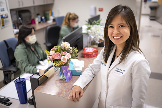 Endocrinology specialist in office