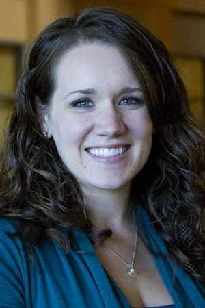 Robyn Tempero Feigles, M.S., CCC-SLP smiling in a professional headshot