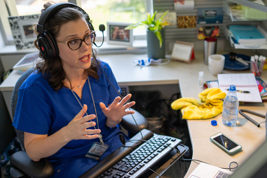 Assistant Professor Jessica Draughon Moret conducts a Zoom meeting.