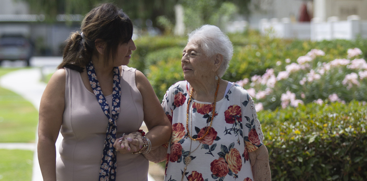 Joyce and Beatriz Morentin