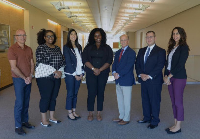 Students participating in academic research training program