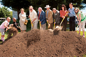 Cancer center marks Cancer Survivors Day with groundbreaking ceremony