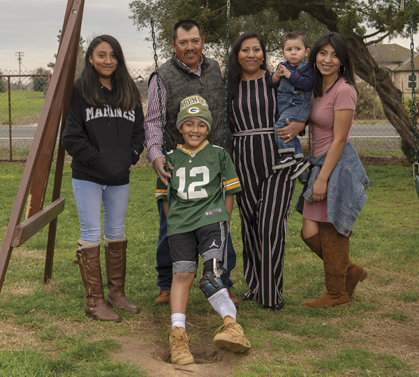 With his family, from left: Gaby, Jorge Sr., Alma, Ernan and Sarai.